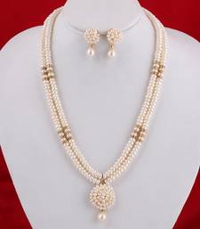 elegant pearl necklace set